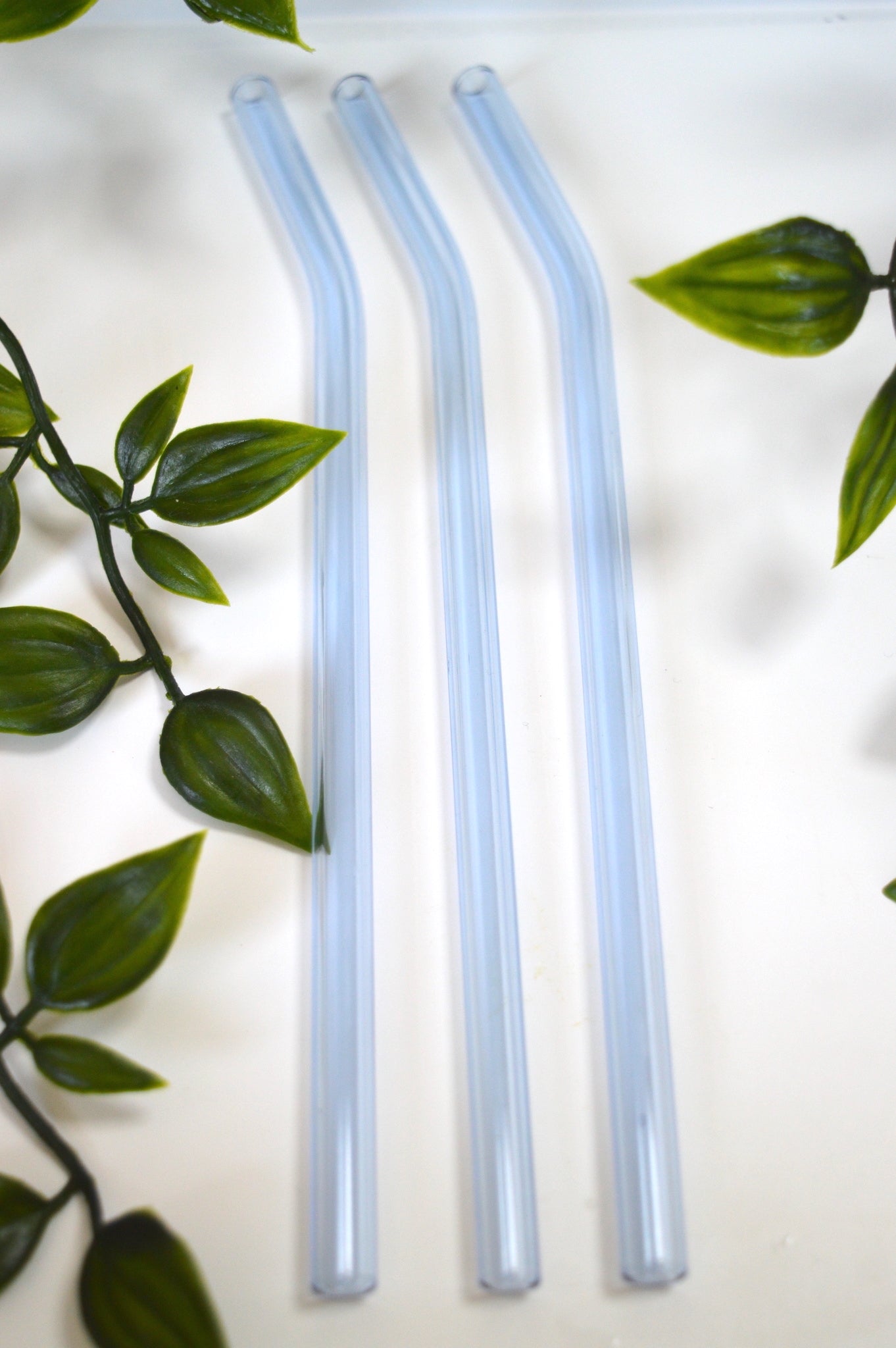 Light Blue Reusable Glass Straw (1 straw)