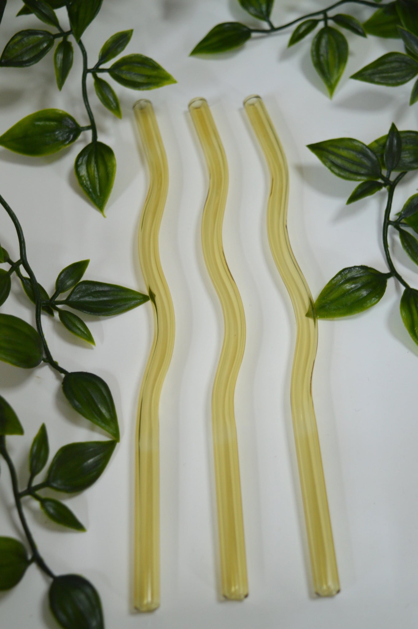 Wavy Yellow Reusable Glass Straw (1 straw)