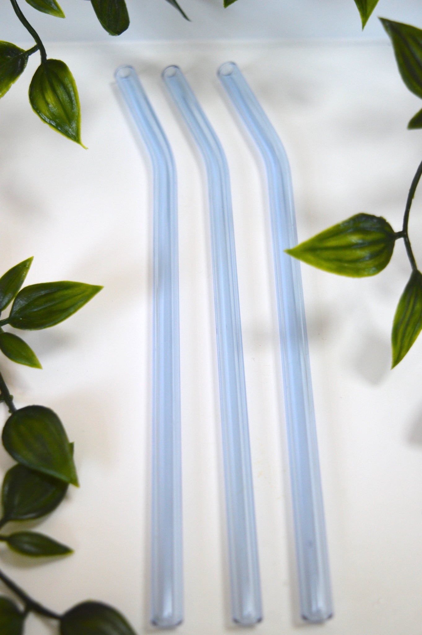 Light Blue Reusable Glass Straw (1 straw)